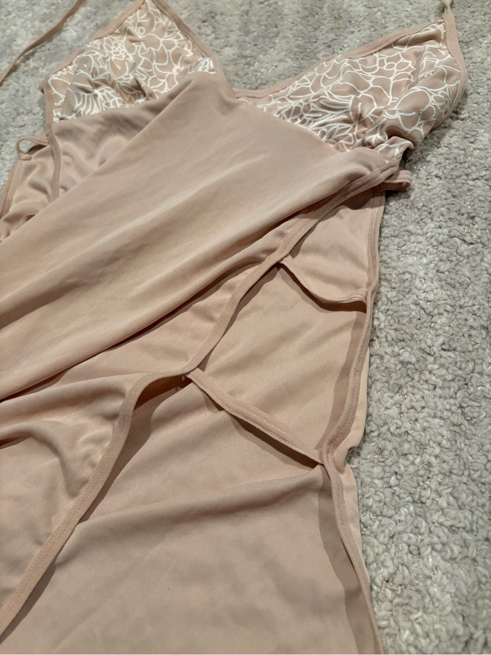 Slip - Picture 2 of 5